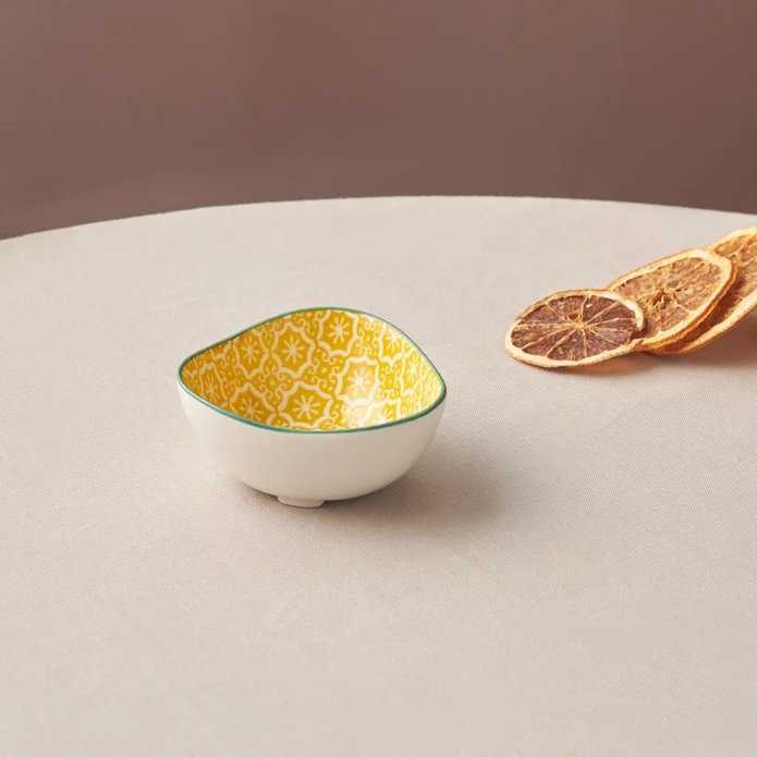 Karaca Floral Yellow Triangle Snack Bowl 10cm, 153.03.08.2990