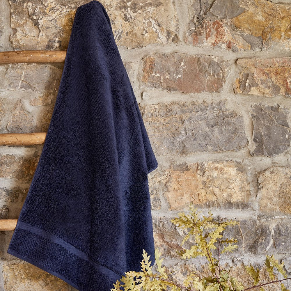 Karaca Home Wood-Land Cozy Bath Towel 80 x 150 cm, Navy Blue, 200.19.01.1020