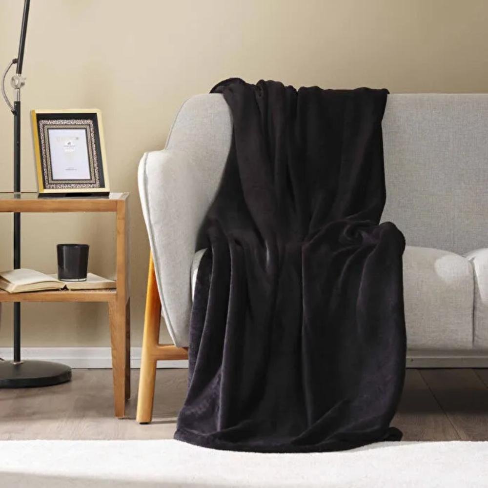 Karaca Home Fiona Black Welsoft TV Blanket 130 × 180 cm – Black, 200.21.01.0273