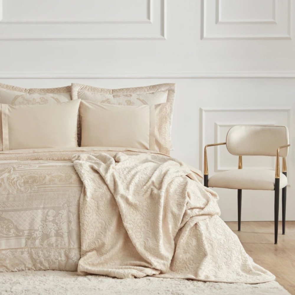 Karaca Home Valeria Queen 8-Piece Bedding Set - Gold, 200.22.04.0247