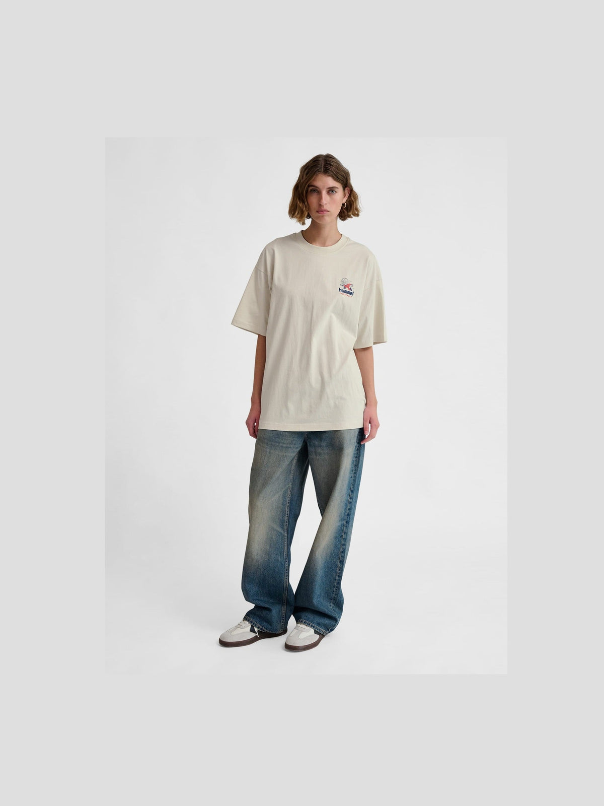 HUMMEL hmlLOOSE T-SHIRT S/S HEADBALL