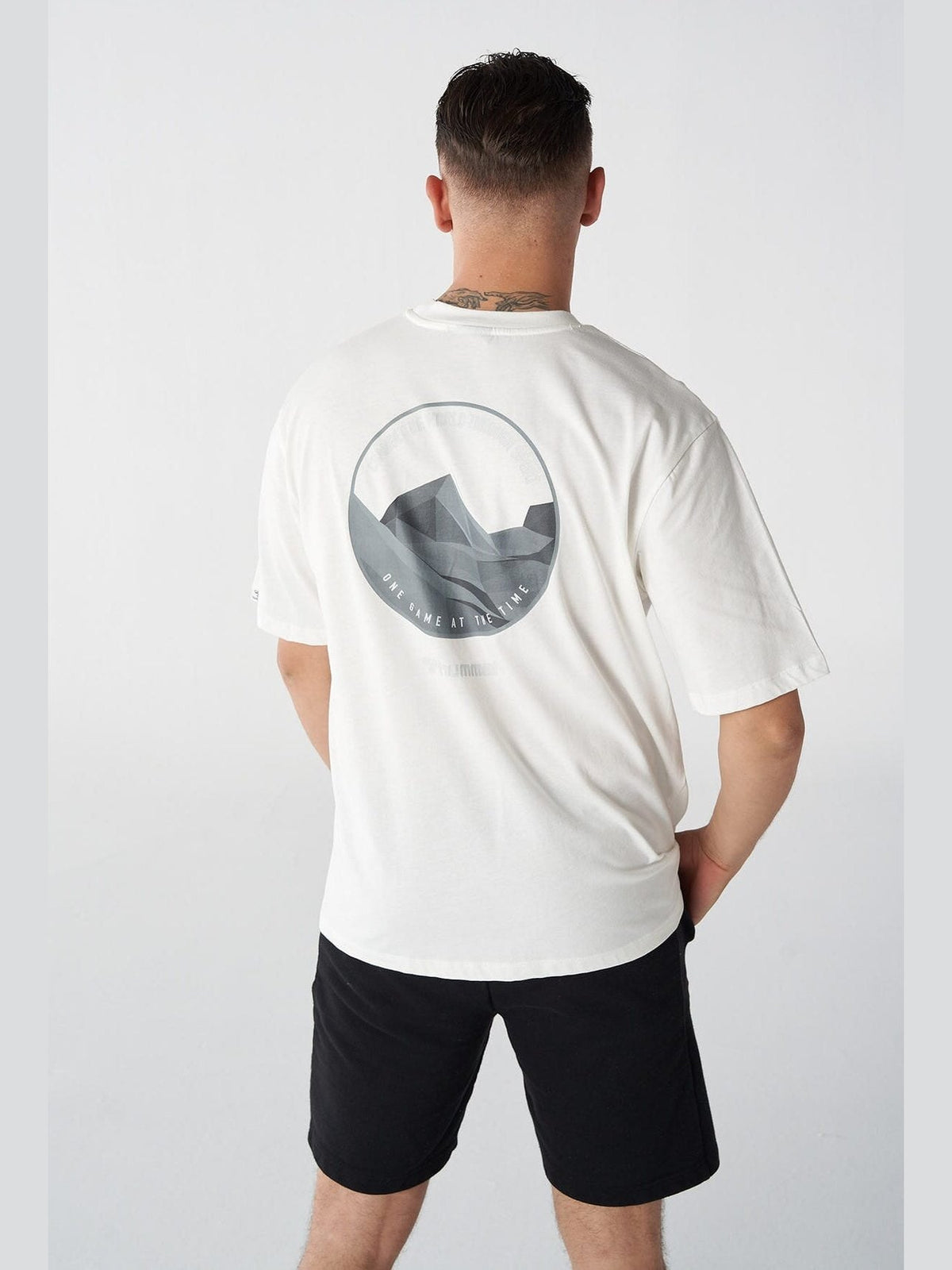 HUMMEL HMLPOLYGONAL T-SHIRT S/S