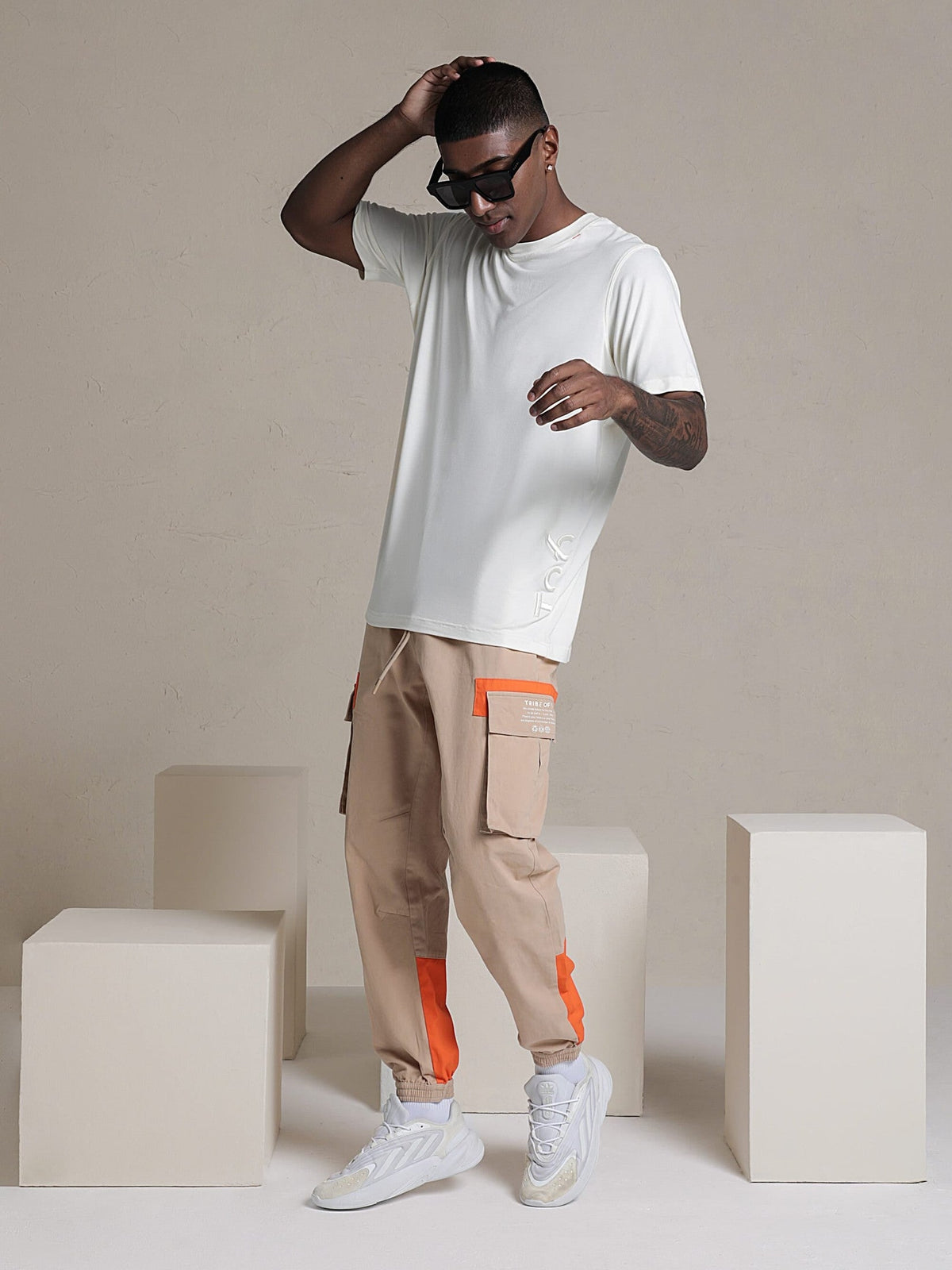 TRIBE OF 6 DAREEN GRAPHIC TEE