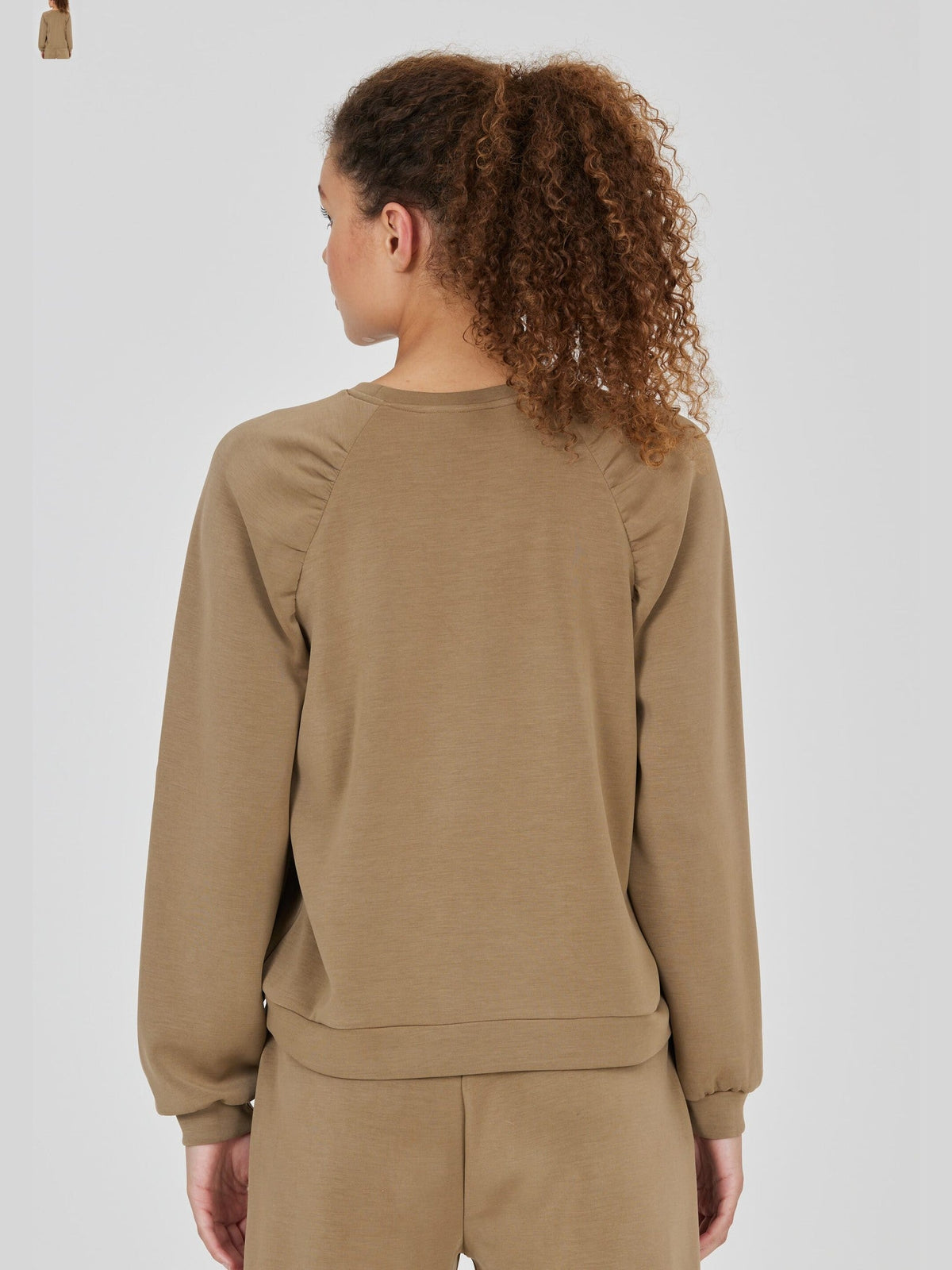 ATHLECIA JILLNANA W BALLOON SLEEVE SWEAT