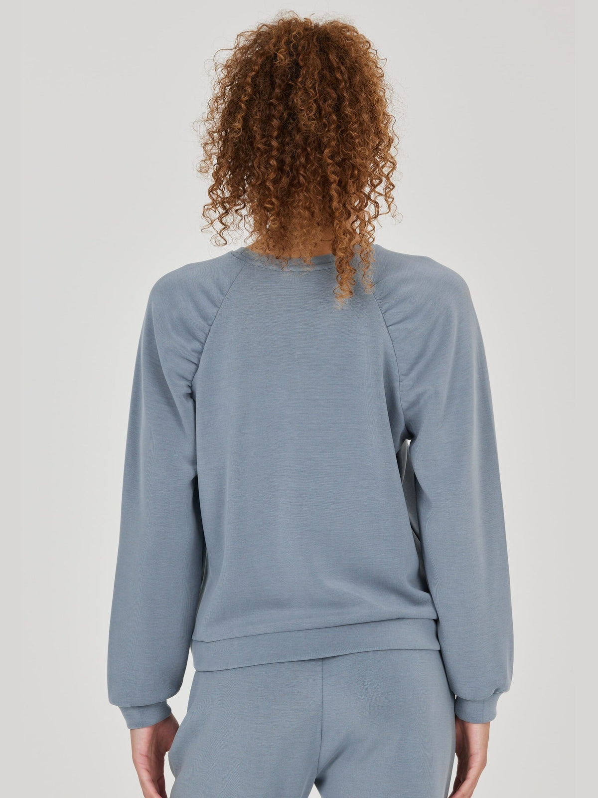 ATHLECIA JILLNANA W BALLOON SLEEVE SWEAT