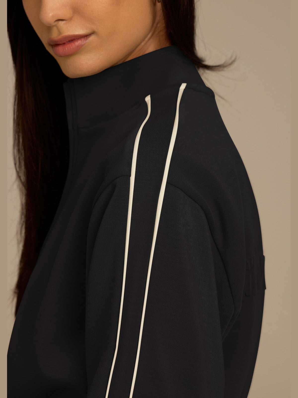 THE GIVING MOVEMENT WOMENS SCUBA SOFT CONTRAST PANEL CROP TRACK JACKET