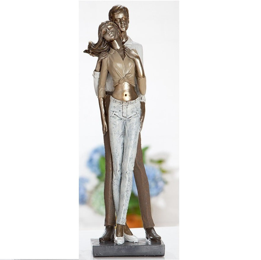 Sculpture Standing Lovers Hug
