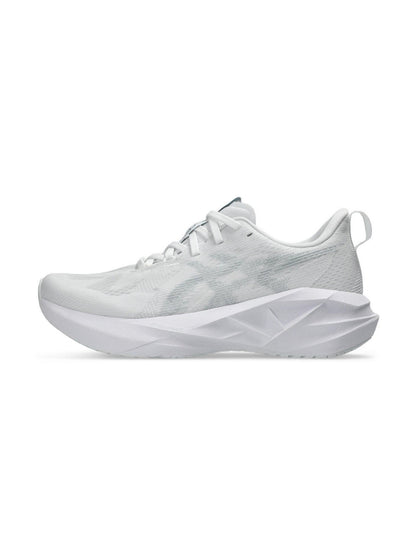 ASICS NOVABLAST 5
