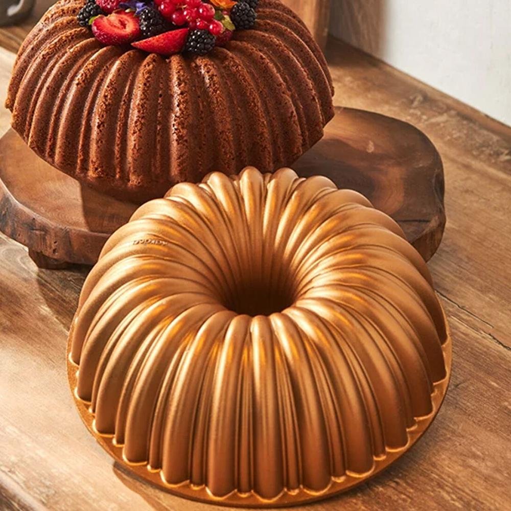 Karaca Cake Pro Sliced Cast Cake Mold - Gold, 153.03.06.8445