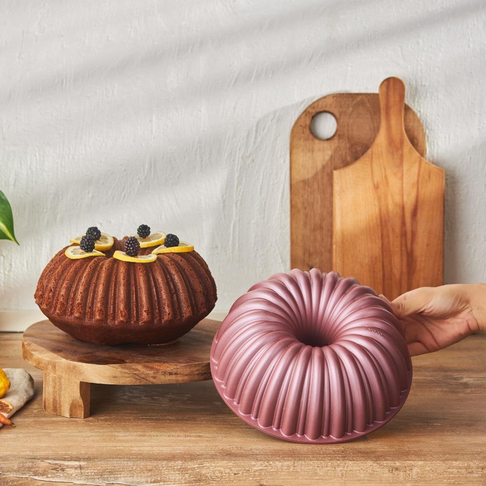 Karaca Cake Pro Sliced Cake Pan - Pink 25.5 cm | Cast Aluminum Non-Stick Bakeware, 153.03.06.9137