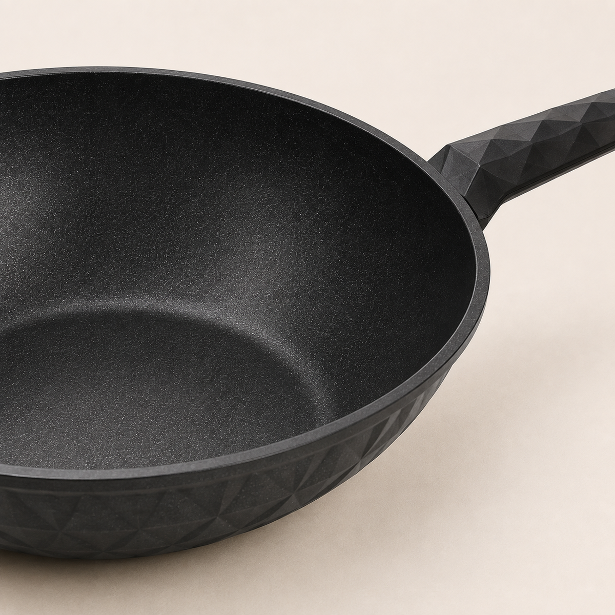Karaca BioDiamond Antibacterial Handle Induction Base Wok Pan 28 cm, 153.03.08.0420