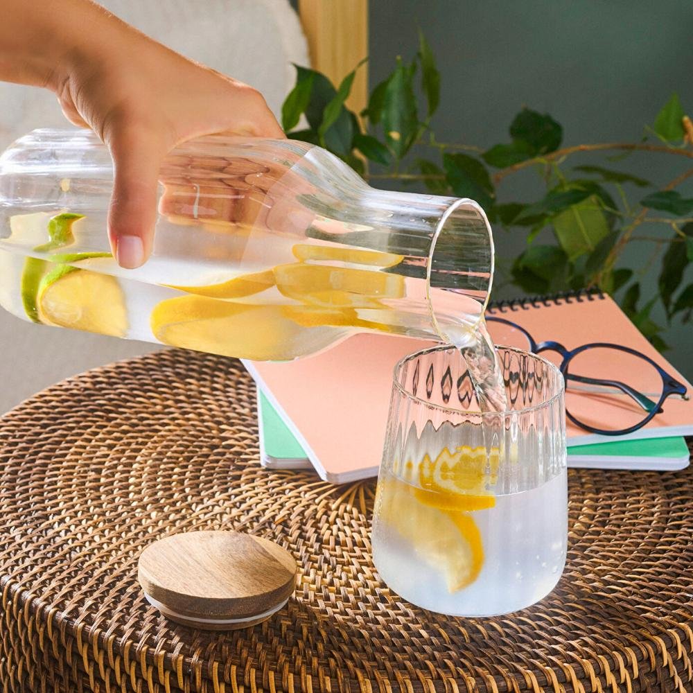 Karaca Helious Carafe with Wooden Lid 1000 ml, 153.09.01.6330