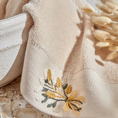 Karaca Home Comfort Touch Embroidered 100% Cotton Towel 50 x 90 cm - Beige, 200.22.11.0114