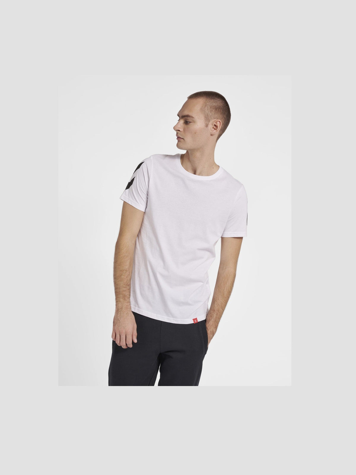 HUMMEL HMLLEGACY CHEVRON T-SHIRT