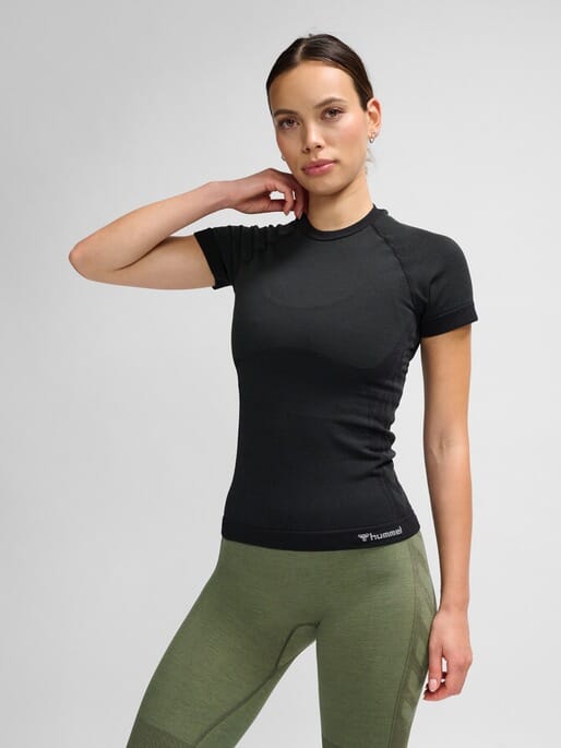 HUMMEL HMLCLEA SEAMLESS TIGHT T-SHIRT