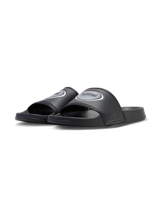 HUMMEL POOL SLIDE BADGE