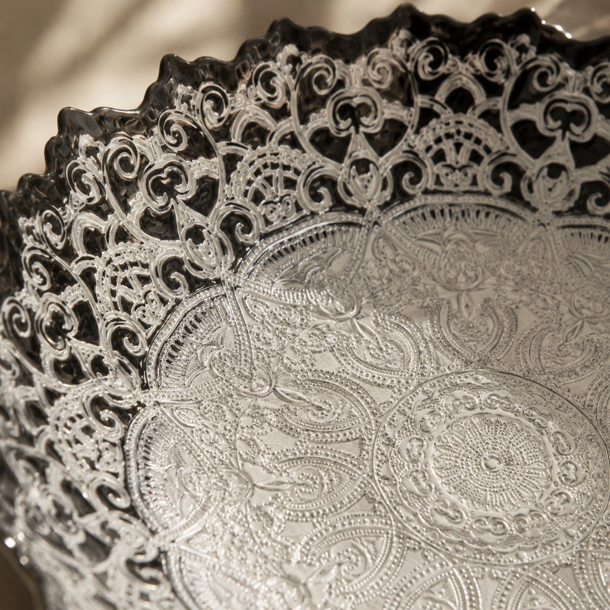 Karaca Home Kashida Silver Decorative Plate 34 cm, 300.22.02.0439