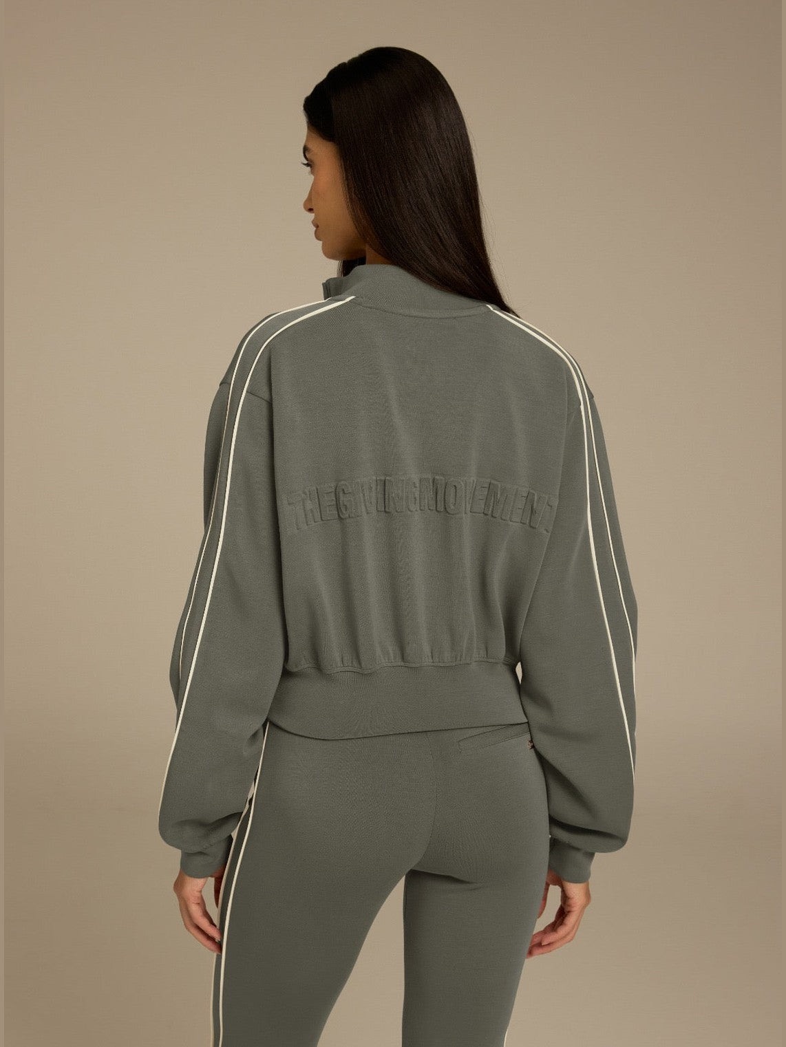 THE GIVING MOVEMENT WOMENS SCUBA SOFT CONTRAST PANEL CROP TRACK JACKET