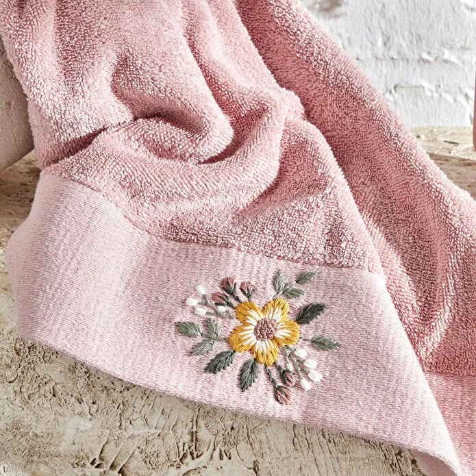 Karaca Home Comfort Touch Embroidered 100% Cotton Towel 30 x 50 cm - Powder, 200.22.11.0112