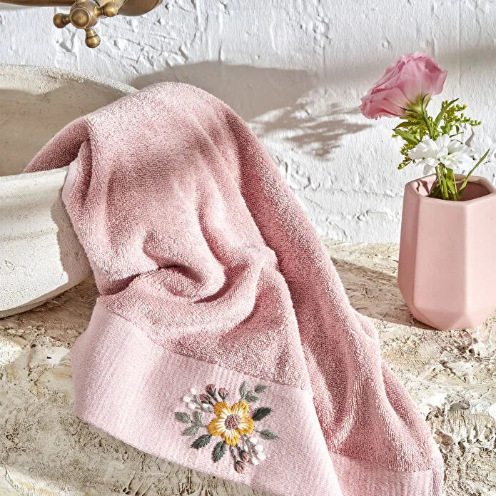 Karaca Home Comfort Touch Embroidered 100% Cotton Towel 30 x 50 cm - Powder, 200.22.11.0112