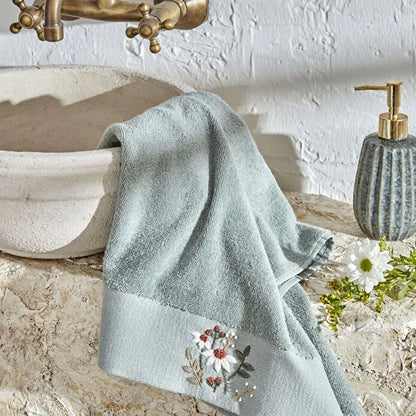 Karaca Home Comfort Touch Embroidered 100% Cotton Towel 30 x 50 cm - Mint, 200.22.11.0109