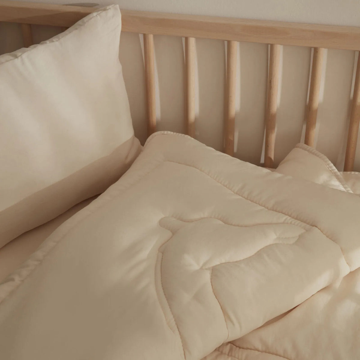 Karaca Home Baby Giraffe Quilted Comfort Set - Soft Beige Yellow, 8680214398043