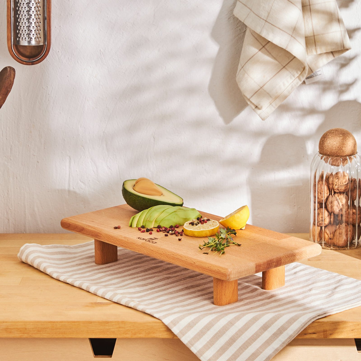Karaca Urban Wood Footed Presentation Board, 153.03.09.0123