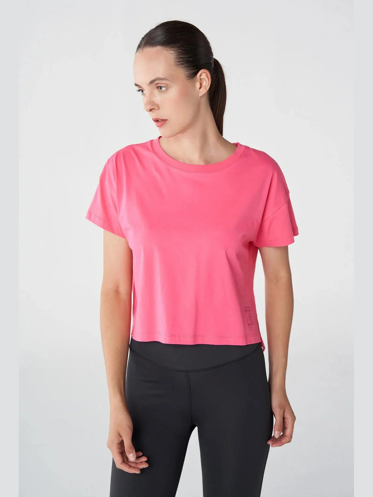 HUMMEL HMLSANDRA CROP T-SHIRT S/S