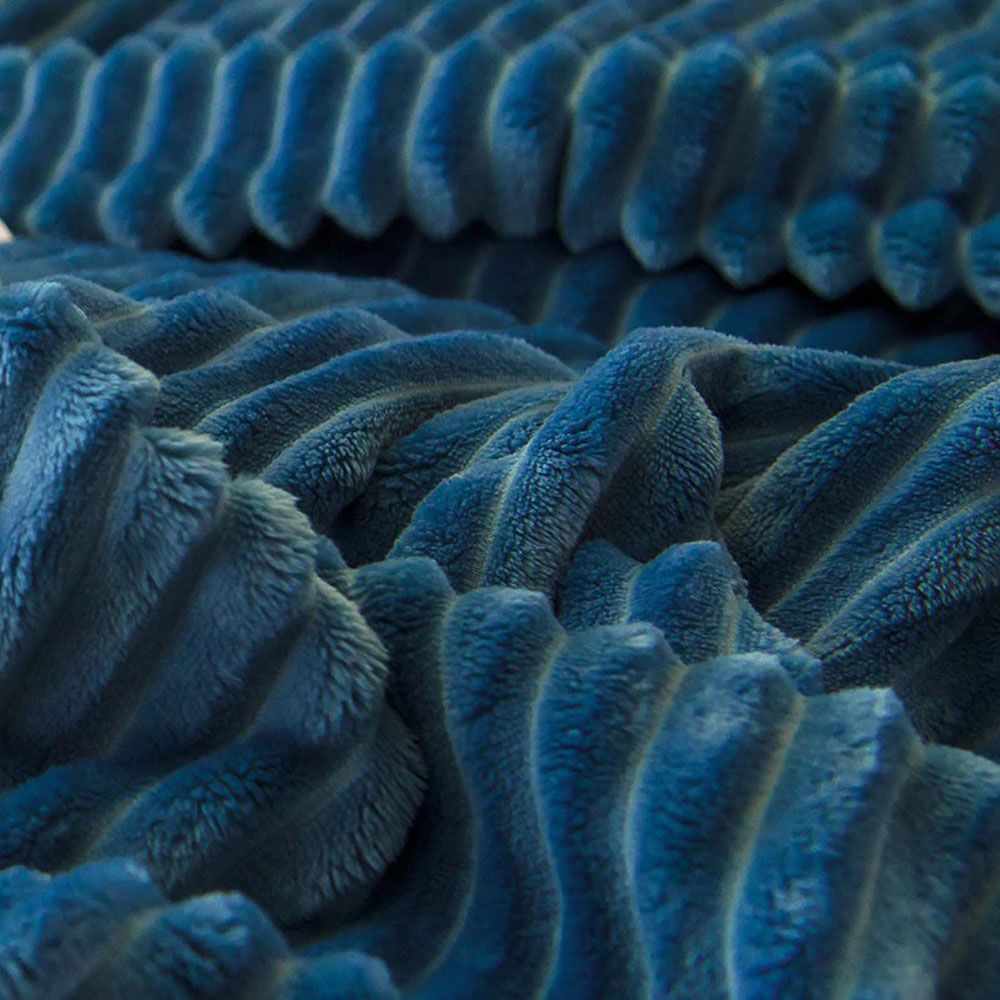 Cool Gift, 160x200 cm, High Quality Fleece Blanket, Available in Different Colors