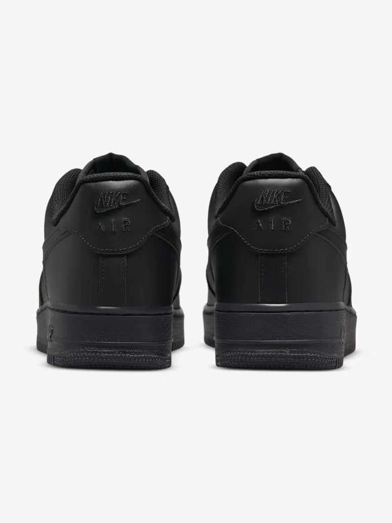 NIKE AIR FORCE 1 07 LE