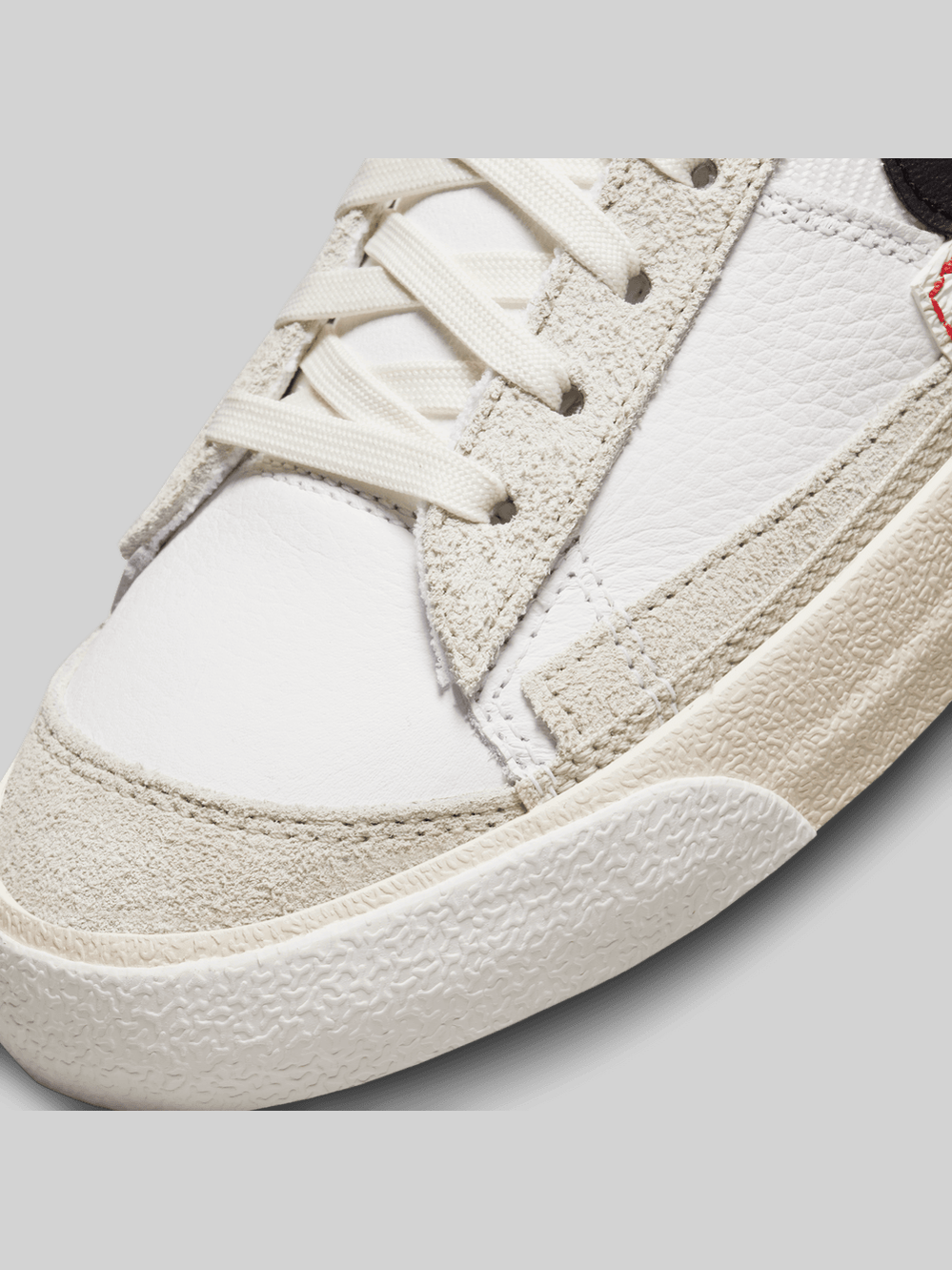 NIKE BLAZER MID PRO CLUB