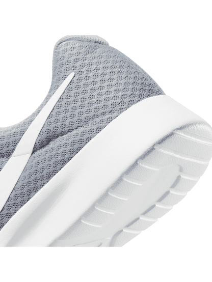 NIKE TANJUN