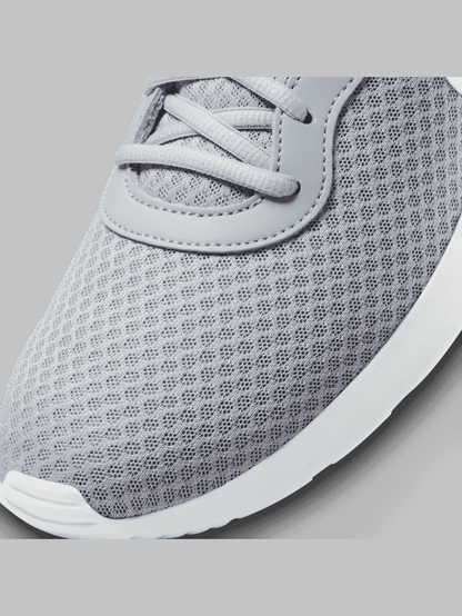 NIKE TANJUN