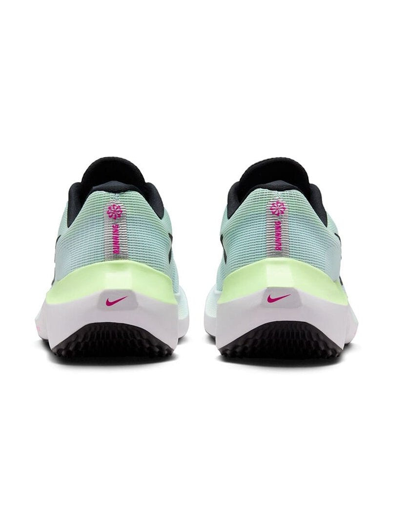 NIKE WMNS ZOOM FLY 5