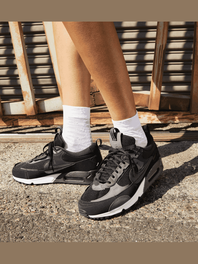 NIKE W AIR MAX 90 FUTURA