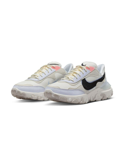 W NIKE REACT R3VISION