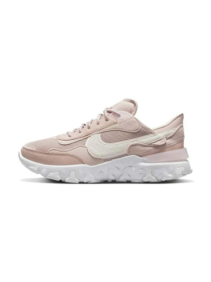 W NIKE REACT R3VISION