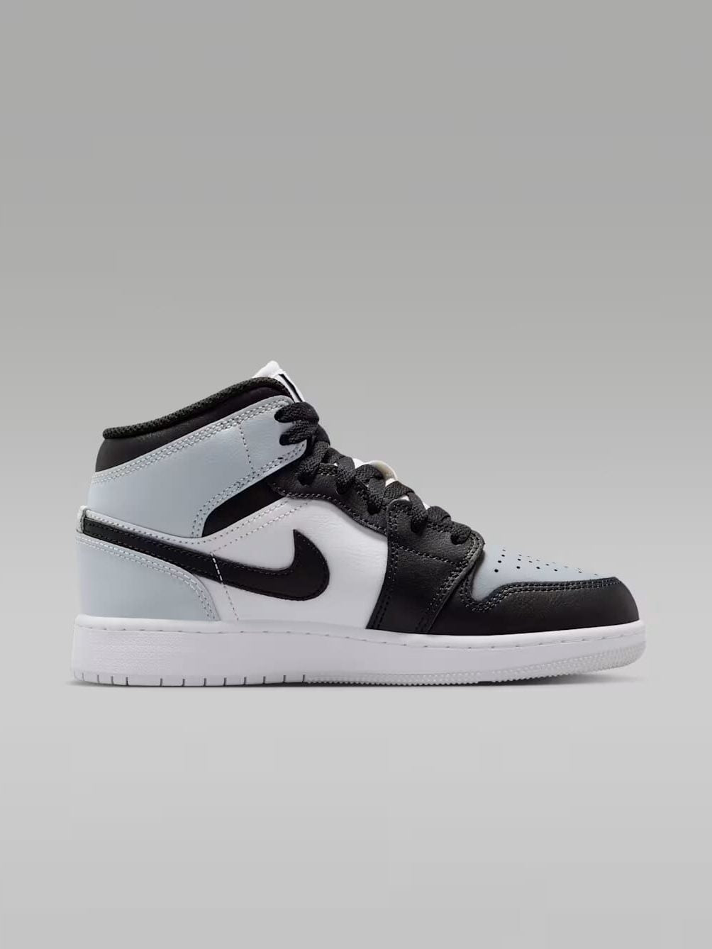 NIKE AIR JORDAN 1 MID BG