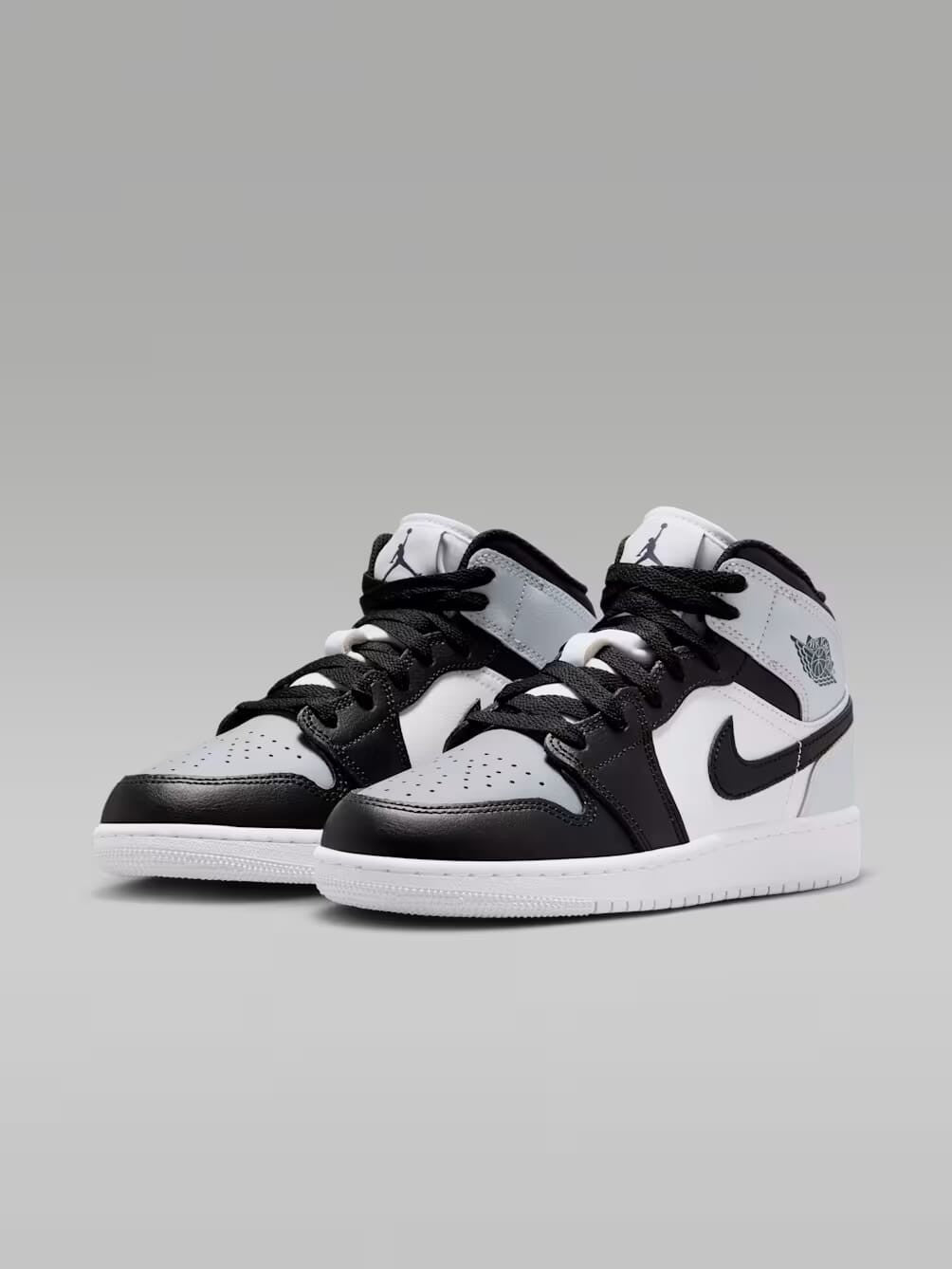 NIKE AIR JORDAN 1 MID BG