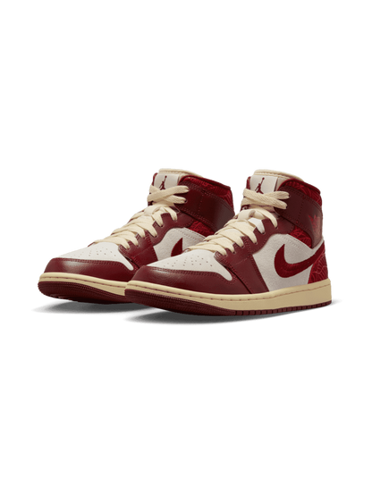 NIKE WMNS AIR JORDAN 1 MID SE