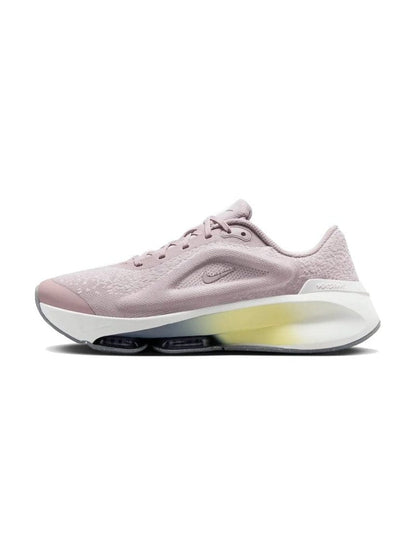 W NIKE VERSAIR