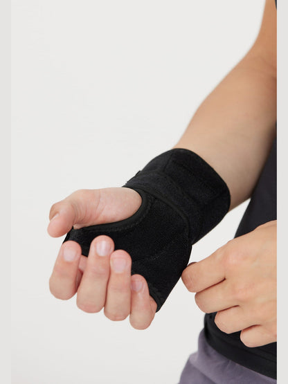 ENDURANCE PROTECH WRIST SUPPORT W/ JOINTS (RIGHT HAND)