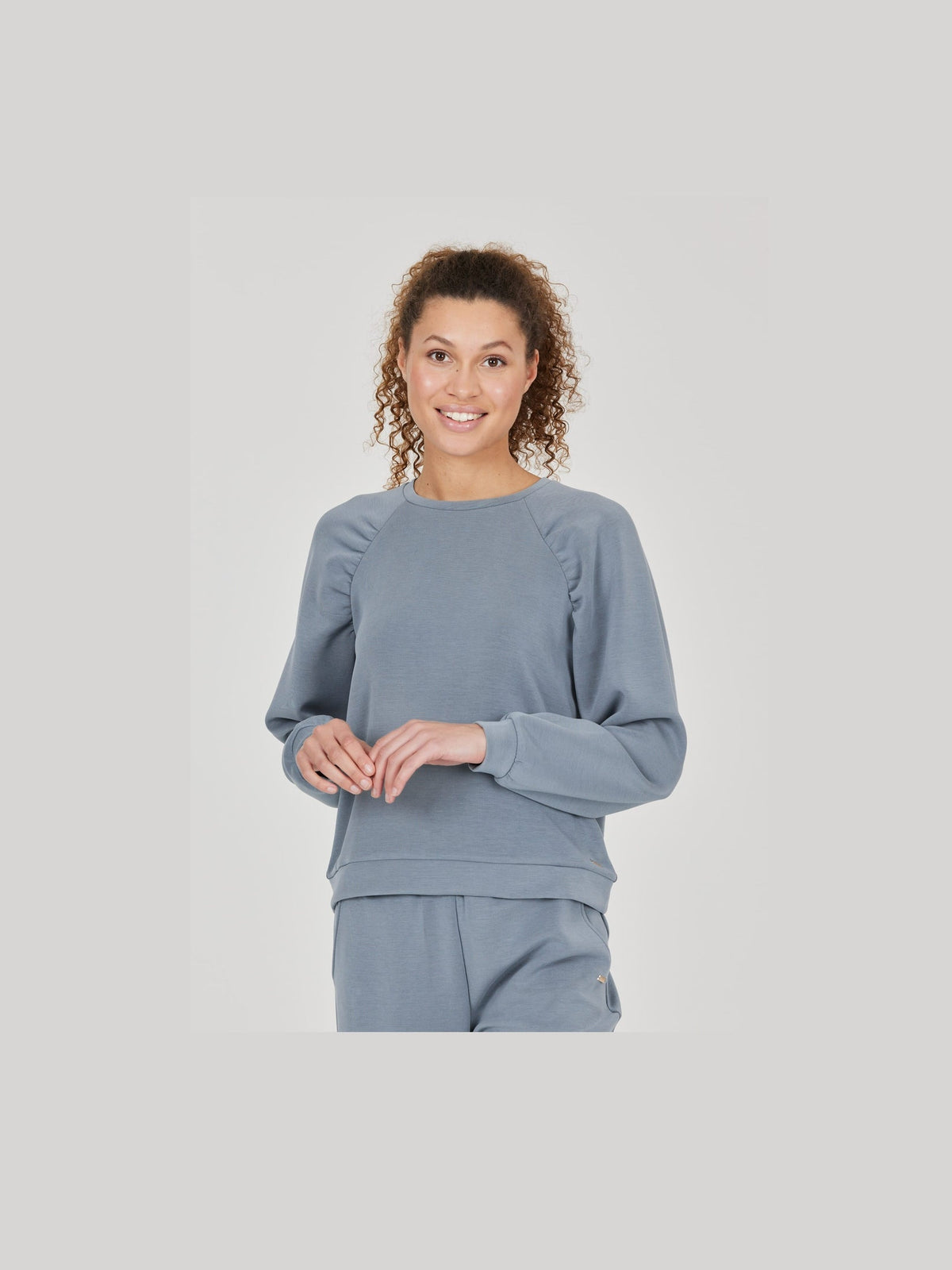ATHLECIA JILLNANA W BALLOON SLEEVE SWEAT