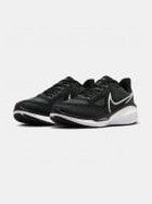 NIKE VOMERO 17