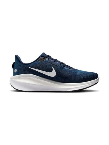 NIKE VOMERO 17