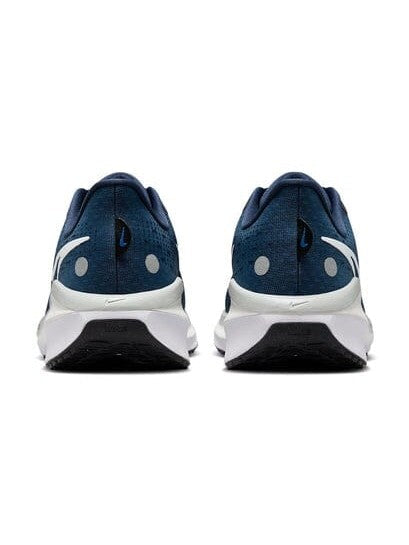 NIKE VOMERO 17