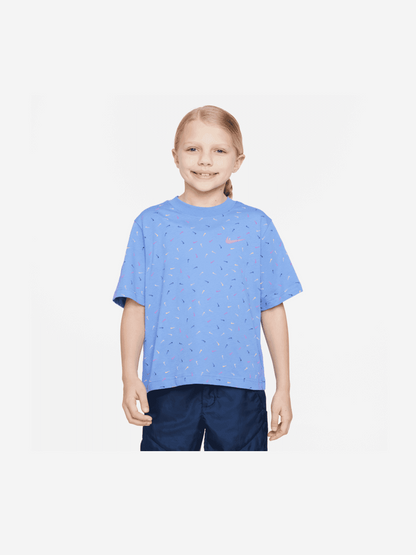 NIKE G NK NSW TEE BOXY SWOOSH AOP