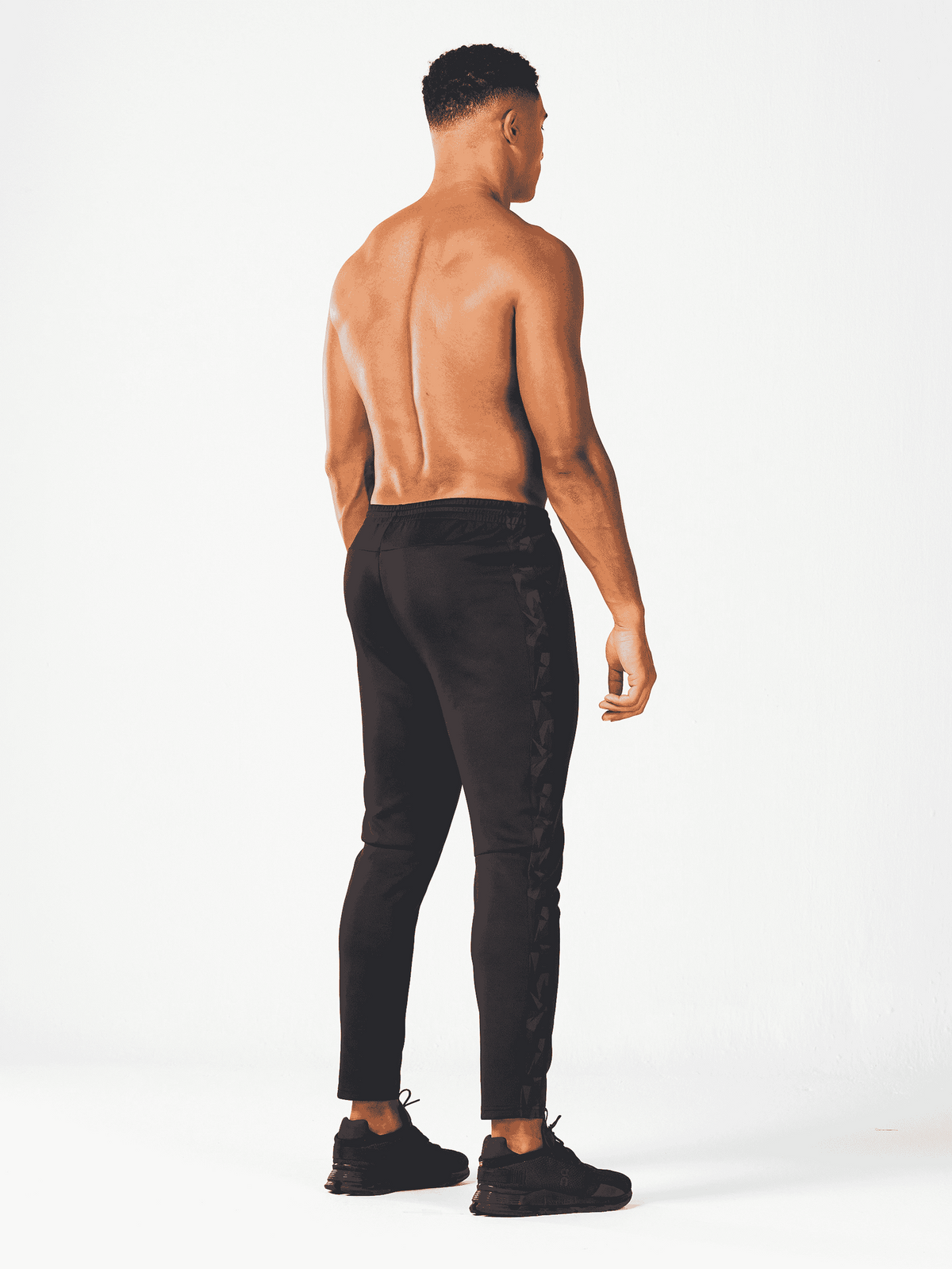 SQUATWOLF ACTIVE TAPERED PANTS