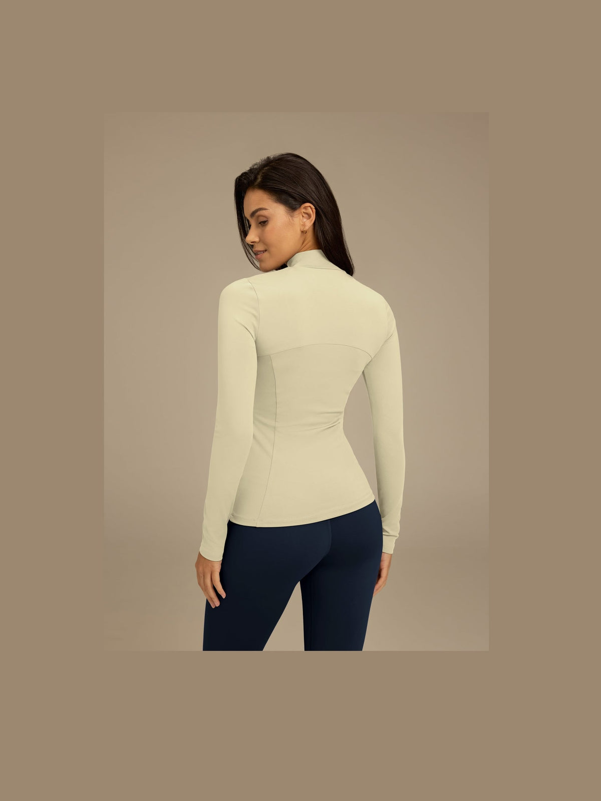 THE GIVING MOVEMENT WOMENS SOFTSKIN LONG SLEEVE RUNNING TOP