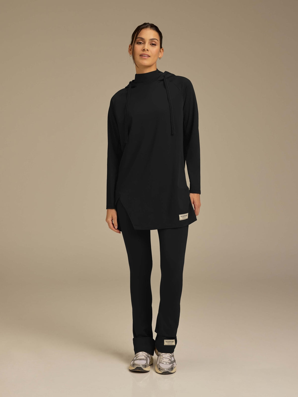 THE GIVING MOVEMENT SOFTSKIN MODEST TRAINING TOP